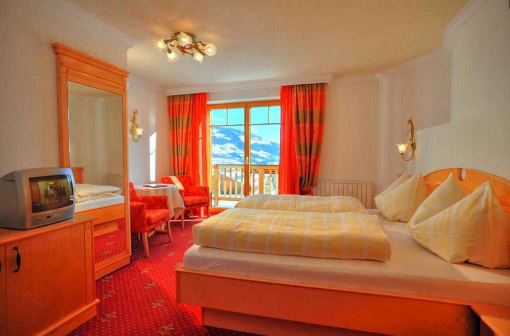 Hotel Leamwirt Hopfgarten im Brixental Esterno foto